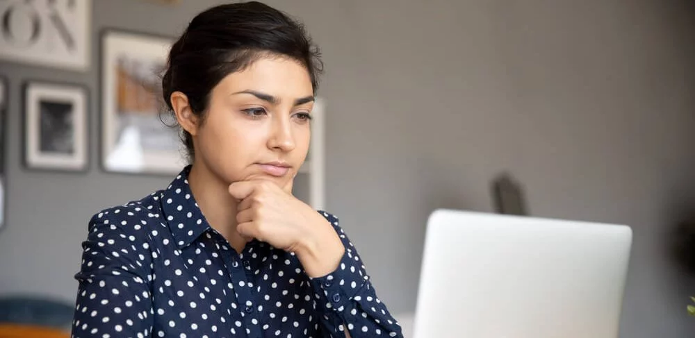Scholarship Essay Guide (With Example)