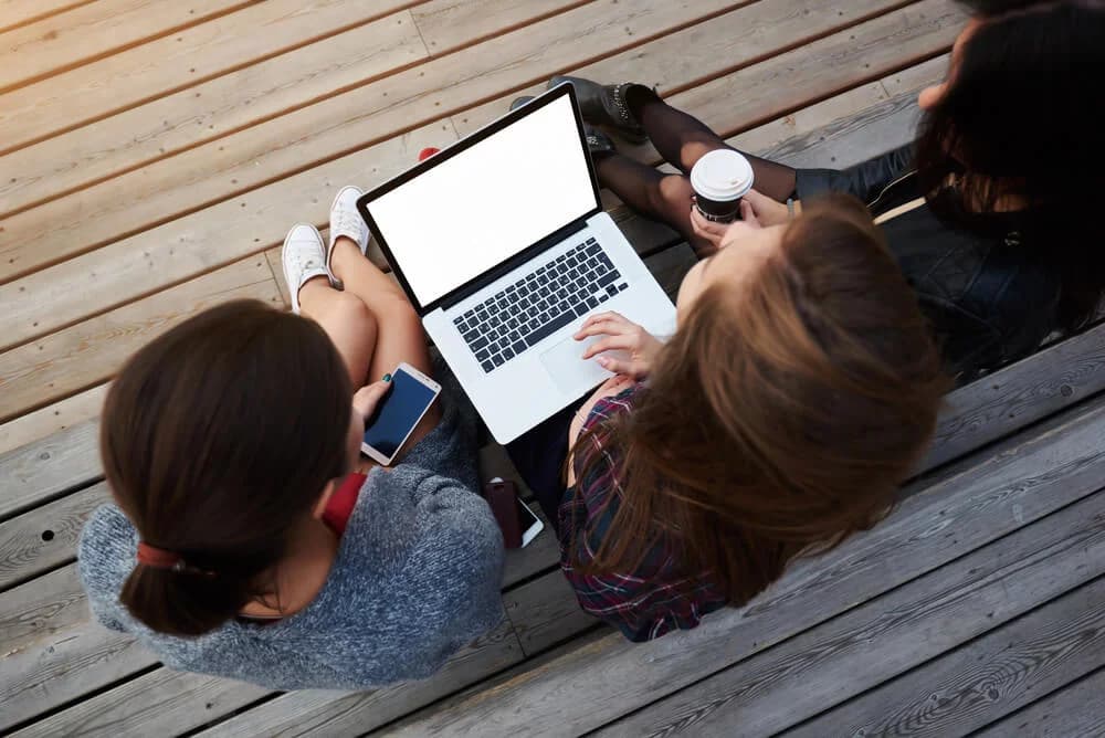 Laptop Scholarships for College
